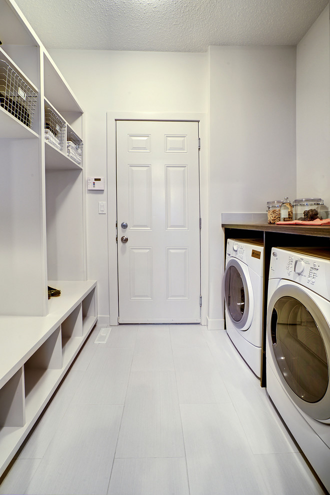 This is an example of an utility room in Edmonton.