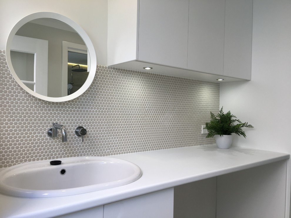 Renovated cottage Contemporary Laundry Room Wollongong by