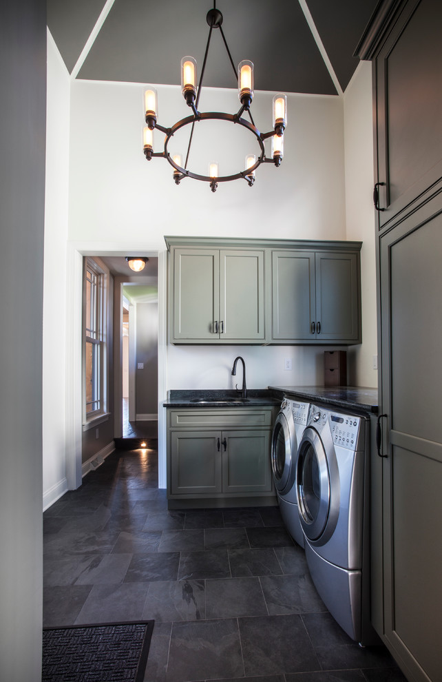 Traditional utility room in Chicago.