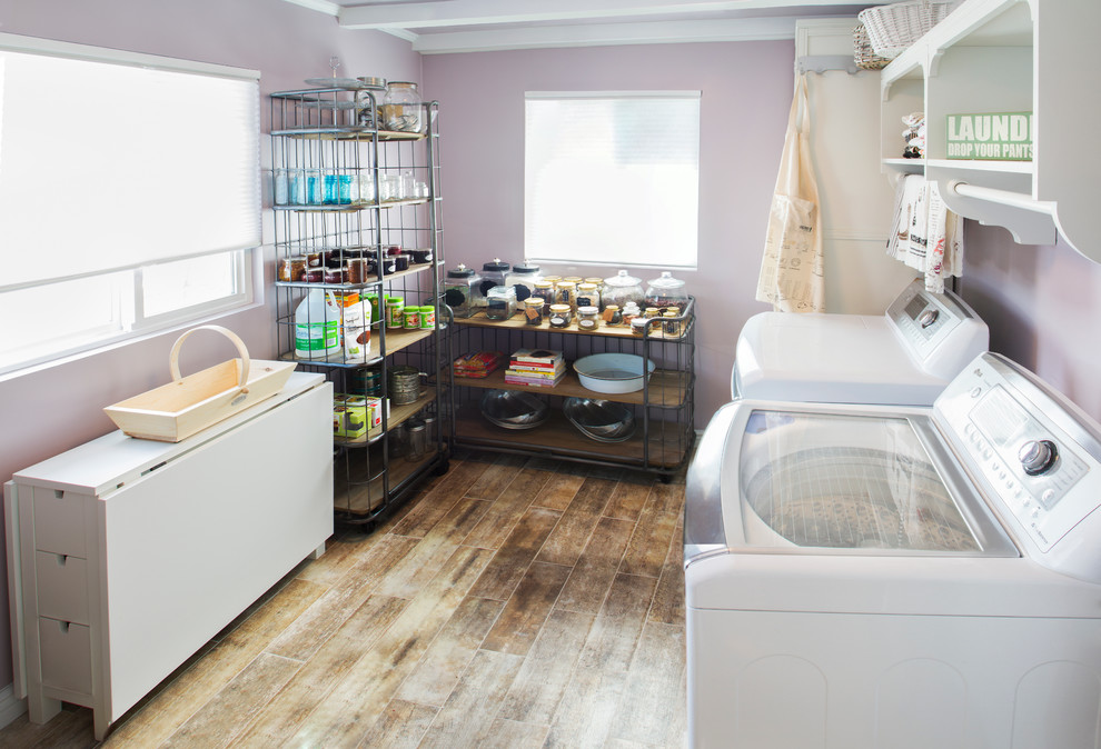 Example of a cottage laundry room design in Los Angeles