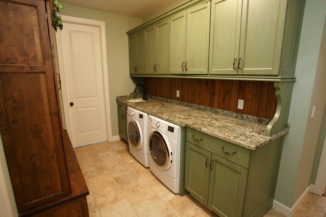 Rustic Laundry Room - Rustic - Utility Room - Detroit | Houzz UK