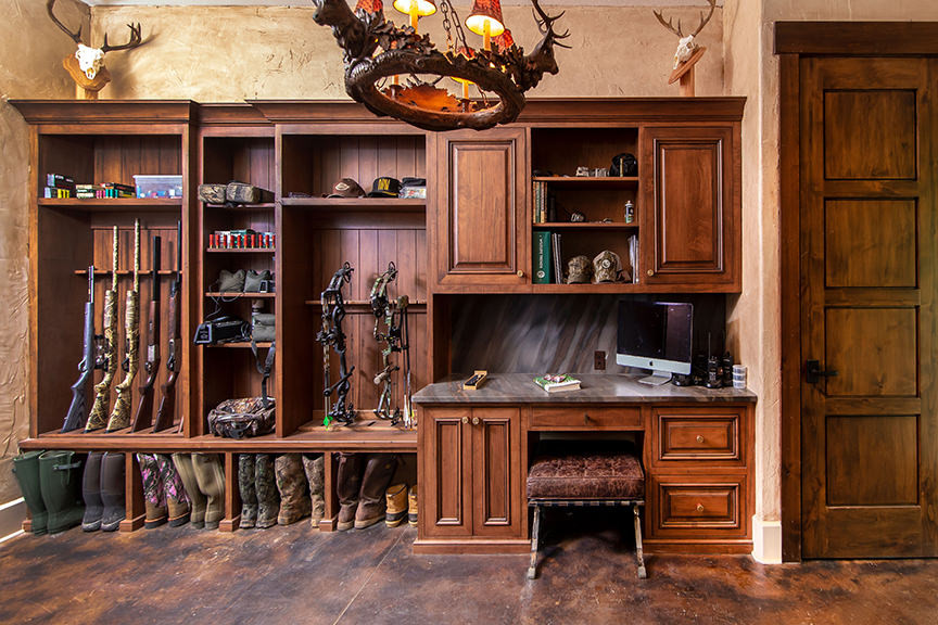 Rustic - Modern Hunting Lodge Gun Room / Laundry Room - Rustic
