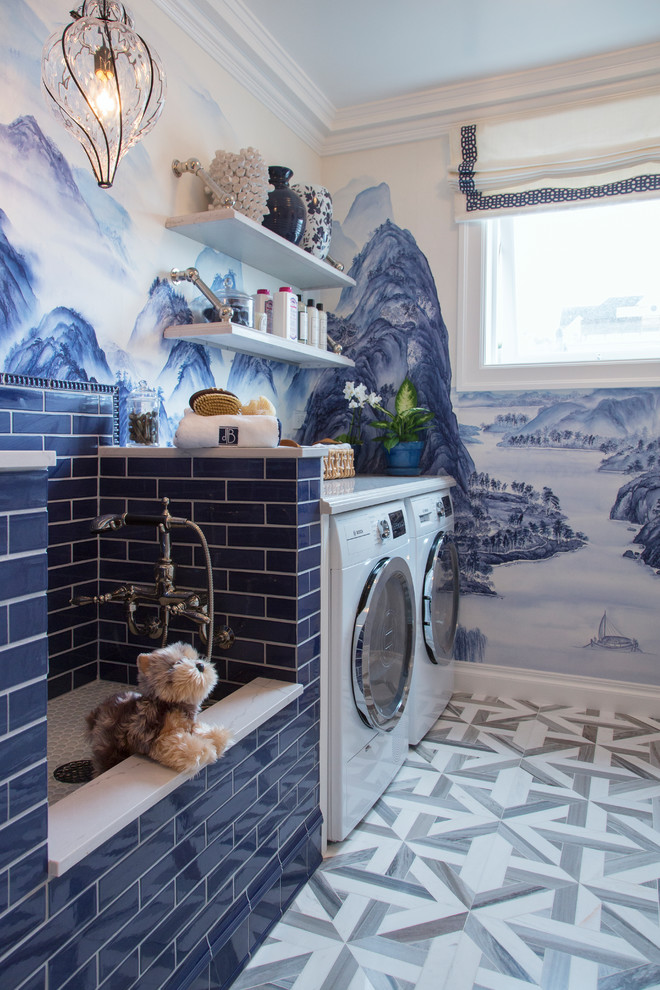 Example of a laundry room design in San Francisco