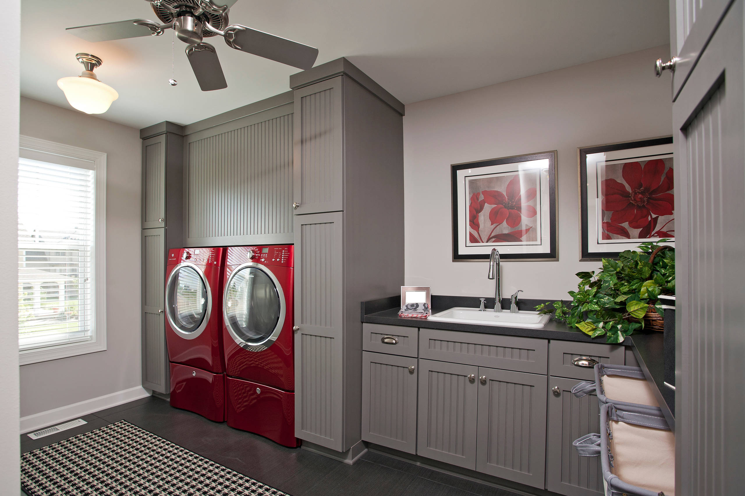 Red Washer Dryer - Photos & Ideas | Houzz