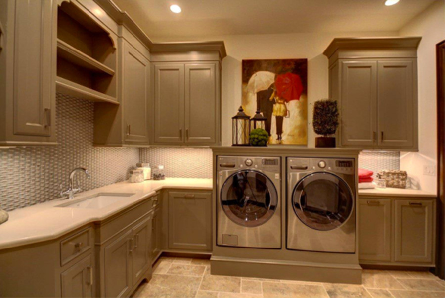 Photo of a classic utility room in Boise.