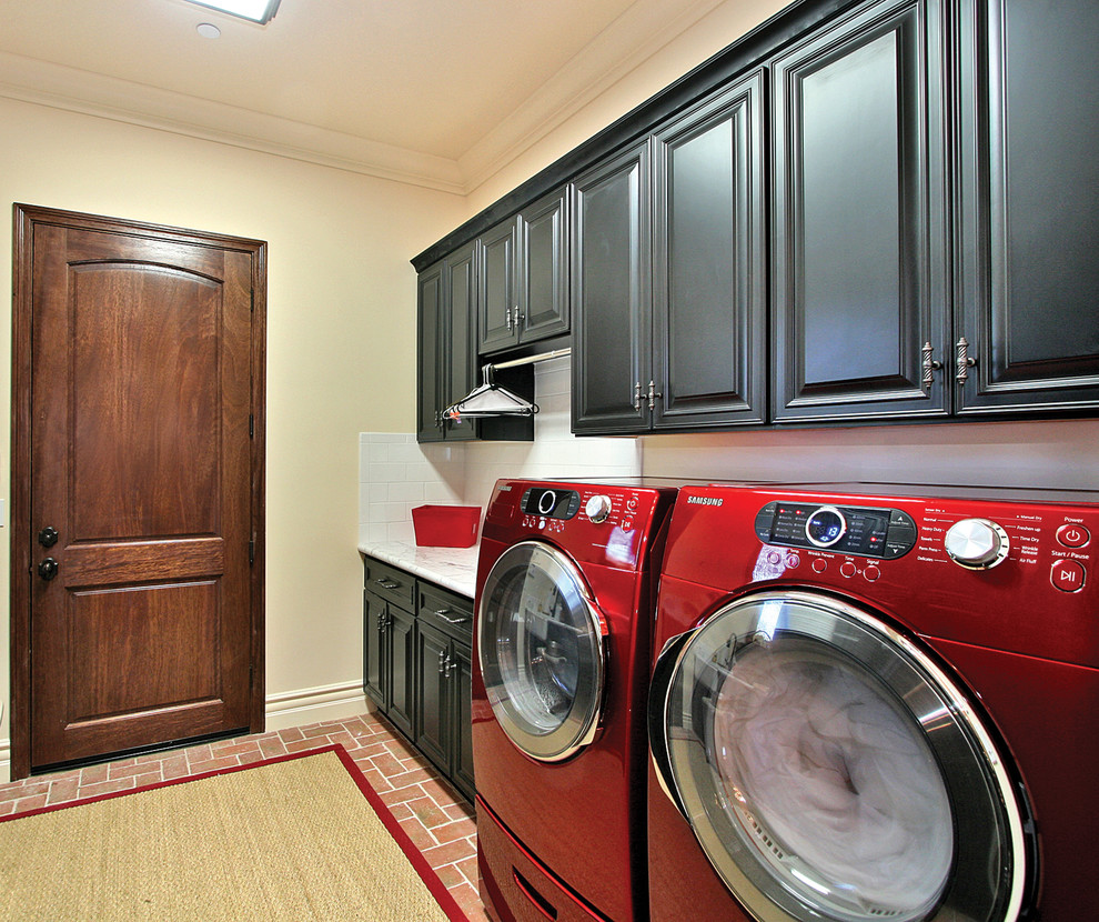 Inspiration for a timeless laundry room remodel in Chicago