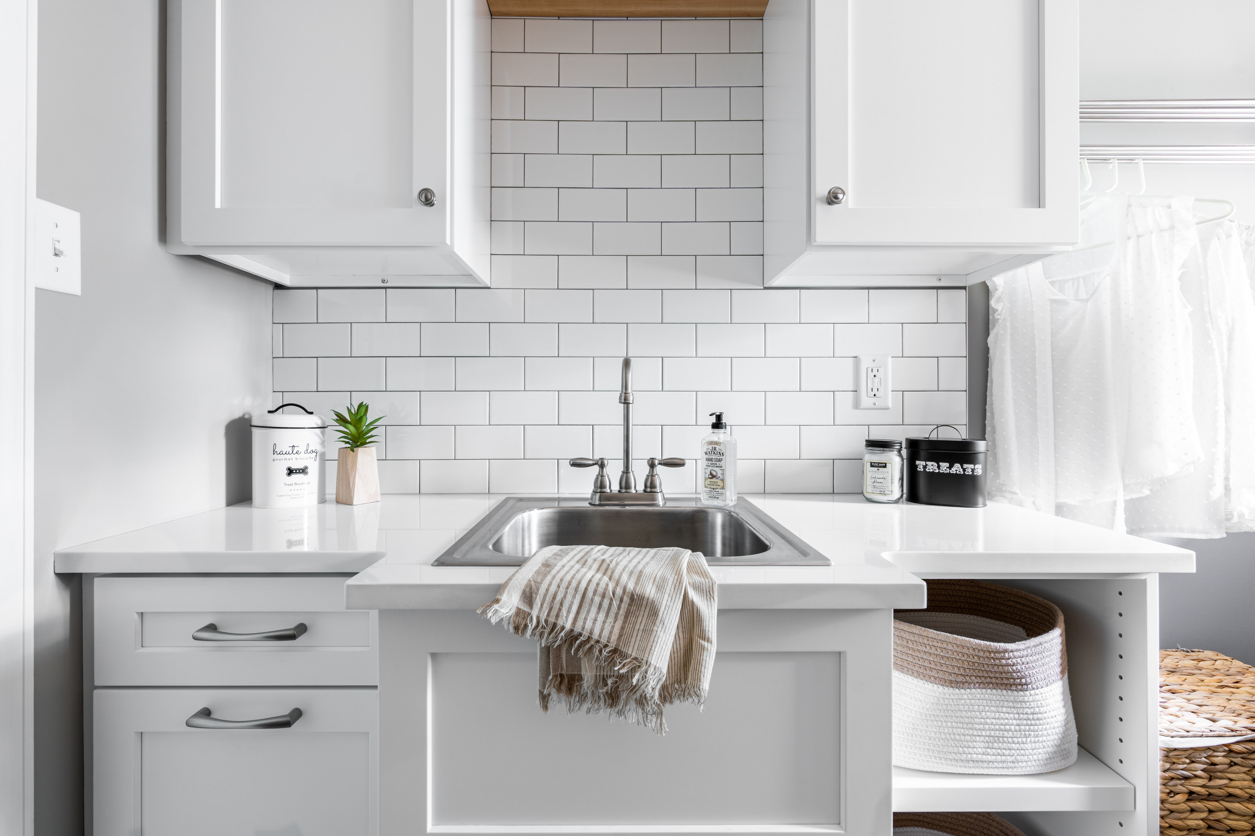 Tuscany Utility Sink Kit Matttroy