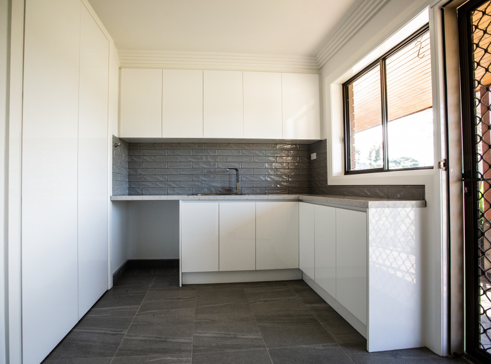 This is an example of a modern utility room in Melbourne.