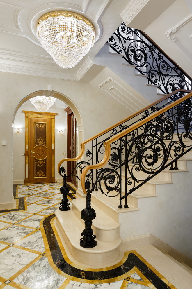 Пример оригинального дизайна: п-образная лестница в викторианском стиле