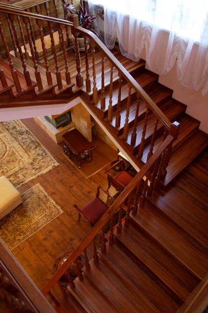 Отделка металлического каркаса - Escalier - par Панити Лестницы | Houzz