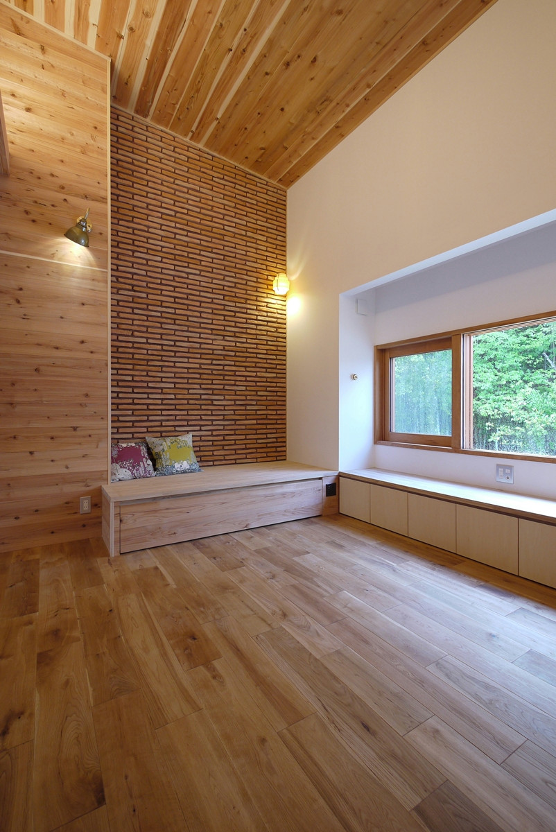 ベンチソファがある 高天井のリビング Scandinavian Living Room Kobe By 一級建築士事務所みゆう設計室 Houzz