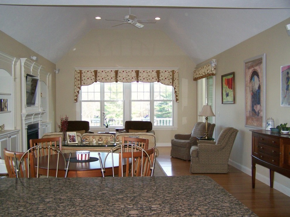 2011 Adam's Farm, Shrewsbury, MA Traditional Living Room Boston