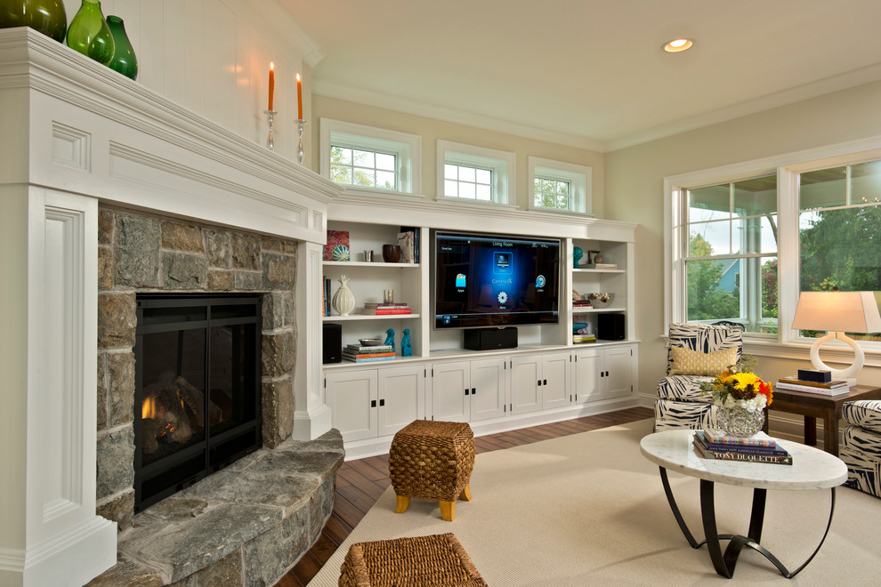 Living room - traditional living room idea in New York