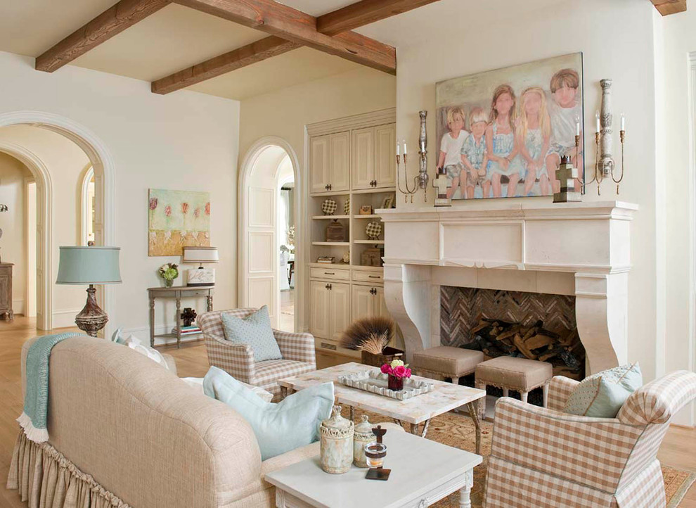 Foto de salón clásico con paredes beige, suelo de madera en tonos medios y todas las chimeneas