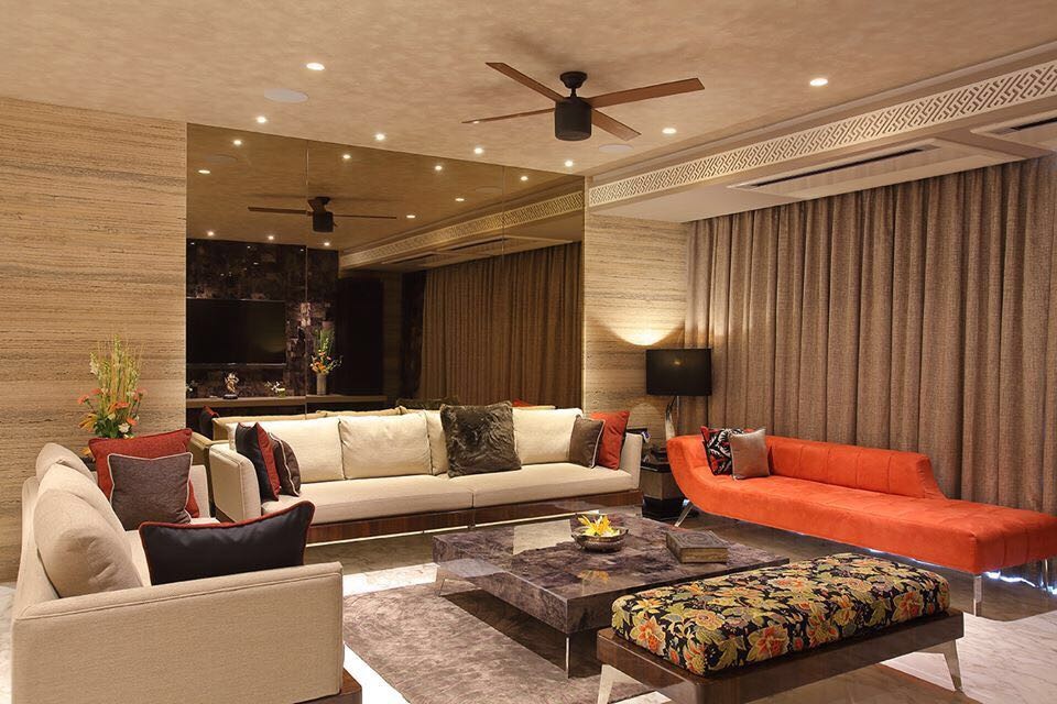 Contemporary living room in Mumbai.