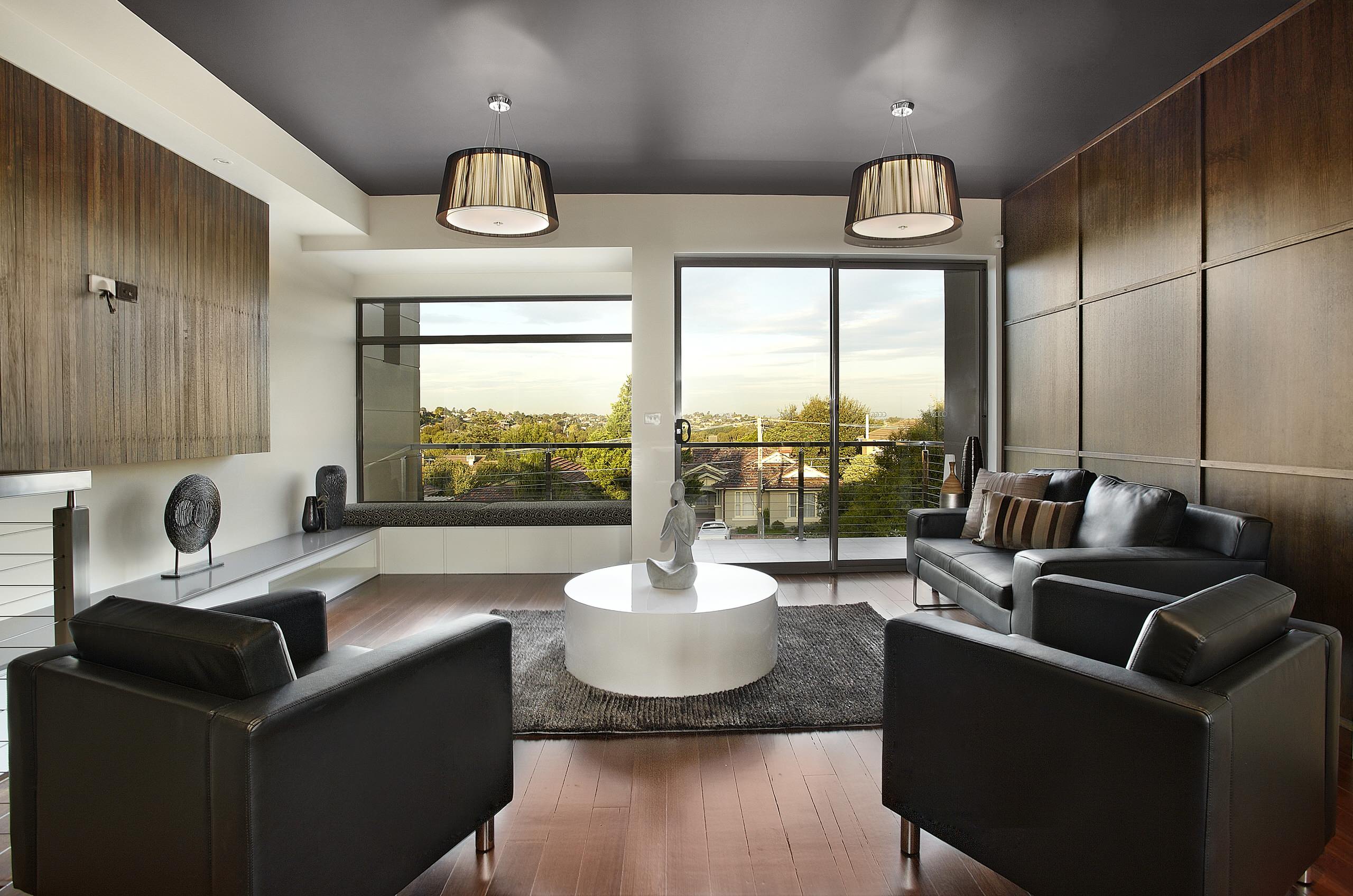 リビング 黒い天井 のインテリア実例画像 21年9月 Houzz ハウズ