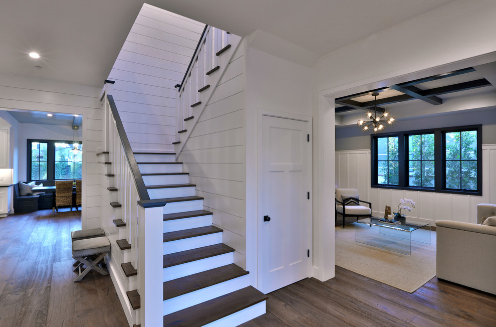 Example of a mid-sized farmhouse staircase design in Los Angeles