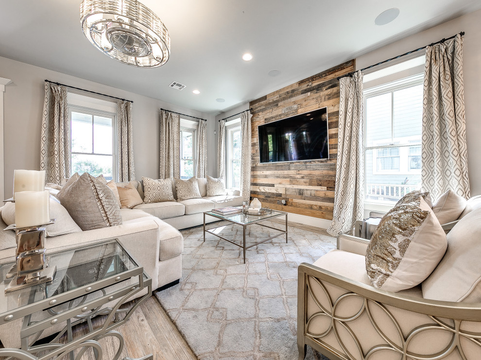 53 Boardwalk Carlton Landing Lake Eufaula, Oklahoma Wyatt Poindexter Group Farmhouse