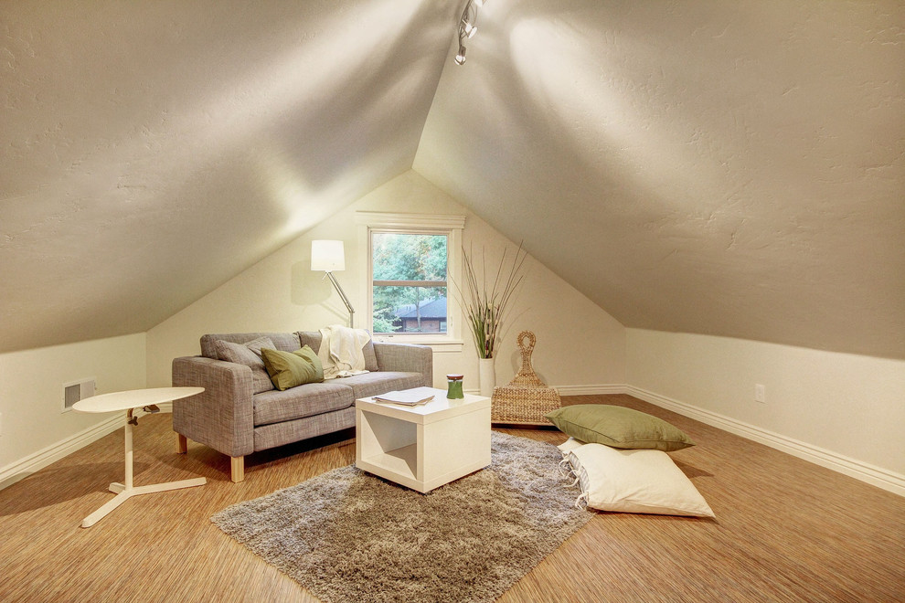 Idee per un piccolo soggiorno stile marinaro stile loft