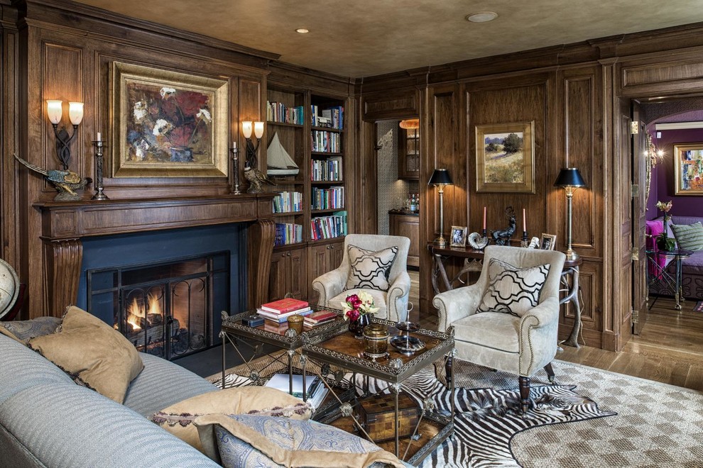 Inspiration for a traditional living room in Dallas.