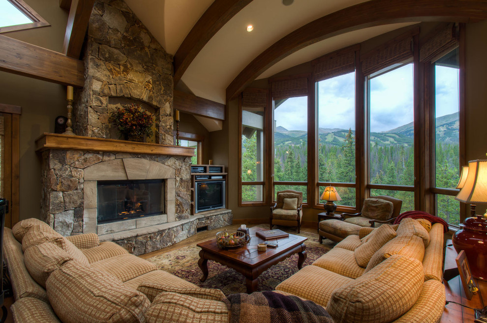 This is an example of a rustic living room in Denver.
