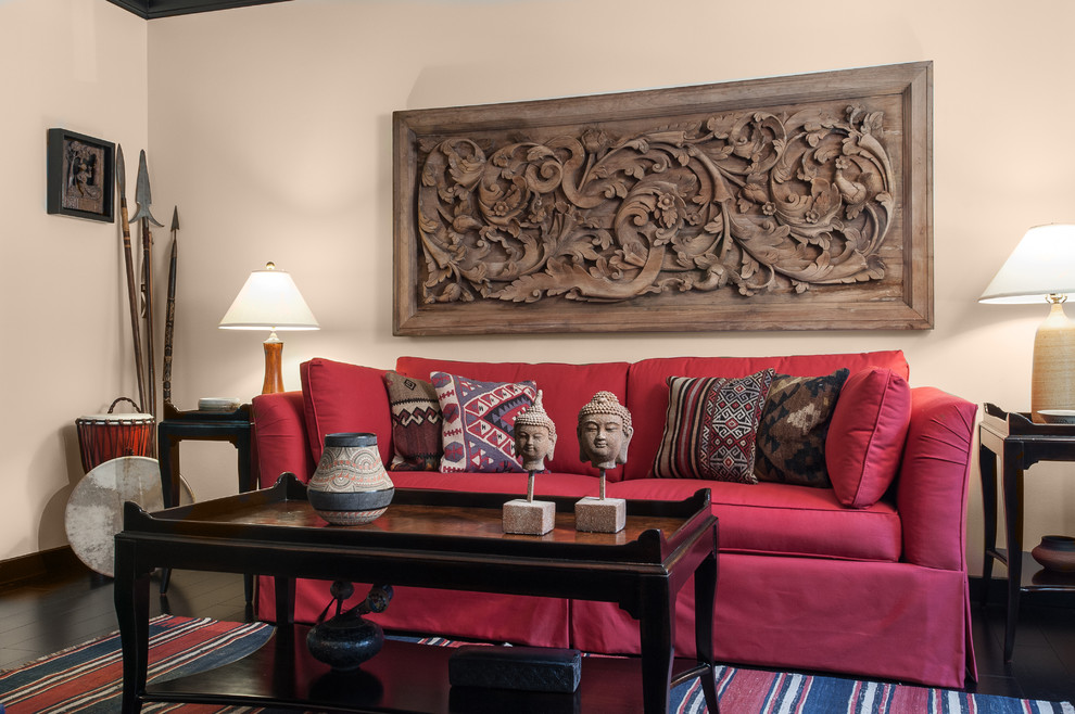 Example of an asian living room design in St Louis
