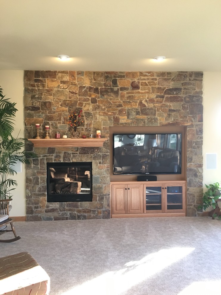 A great way to set up your tv and fireplace. Mendota DXV45 with Montana