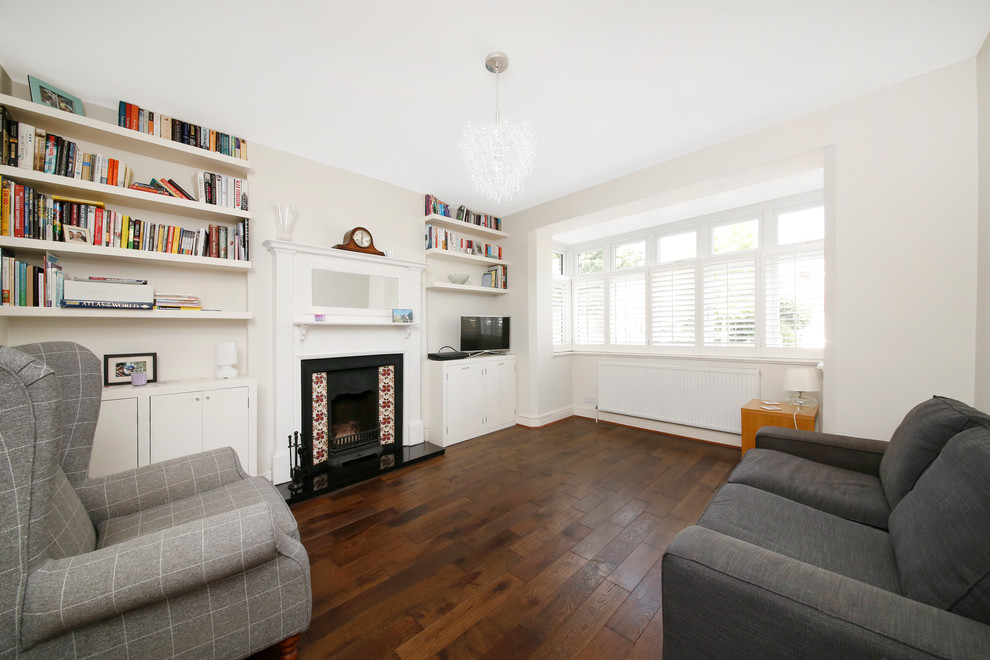 A masterclass in family-friendly living - Traditional - Living Room ...