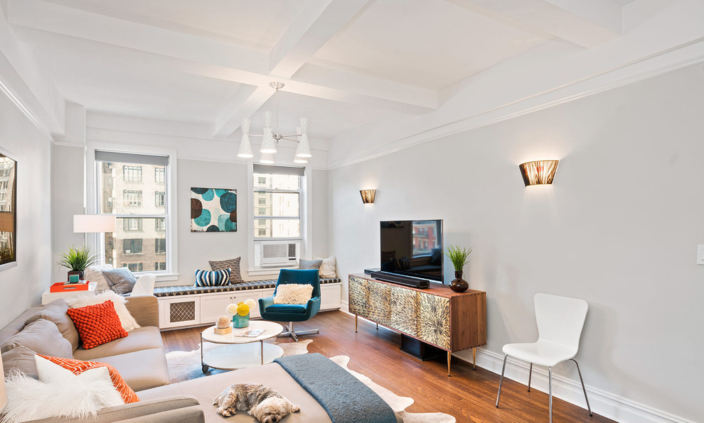 A Modern Classic New York City Apartment - Living Room - New York - by