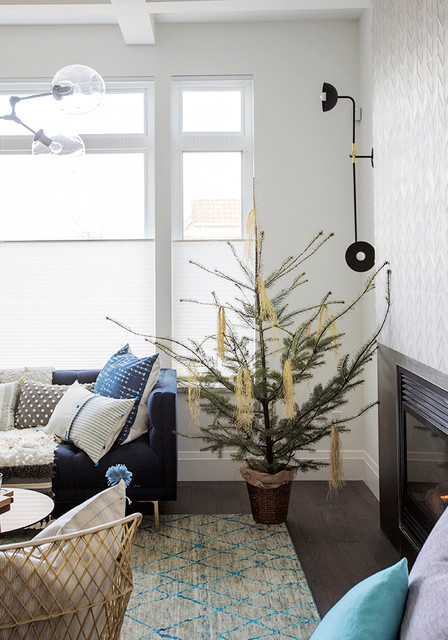 A Warm and Festive Hugge Christmas - Transitional - Living Room - Vancouver  - by PURE Design Inc. | Houzz IE