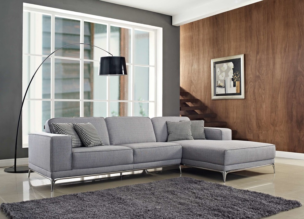Пример оригинального дизайна: парадная, изолированная гостиная комната среднего размера в стиле модернизм с серыми стенами и бежевым полом без телевизора, камина