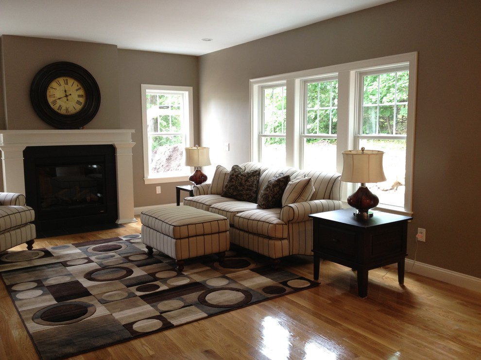 Living room - craftsman living room idea in Boston