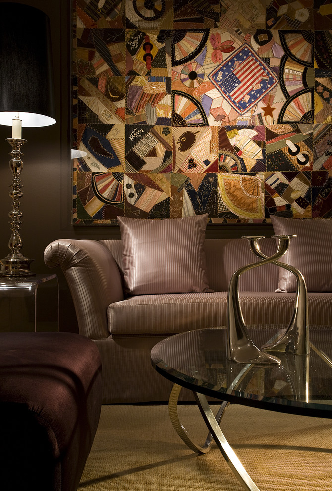 Стильный дизайн: гостиная комната в современном стиле с коричневыми стенами - последний тренд