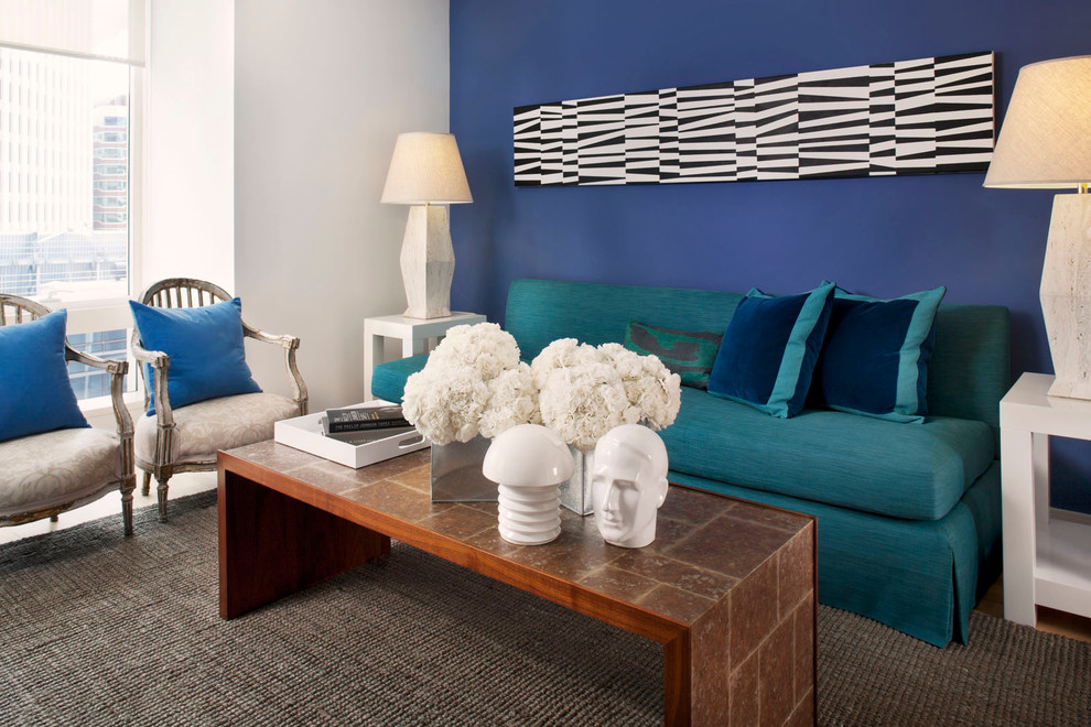 Ispirazione per un soggiorno contemporaneo di medie dimensioni con pareti blu