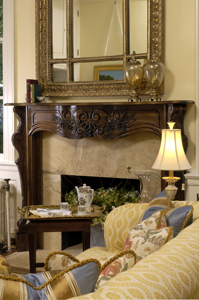 Inspiration for a classic living room in DC Metro.