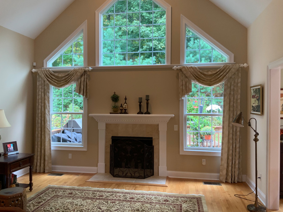 Asymmetrical Open Swags Treatment with full length Cascades for