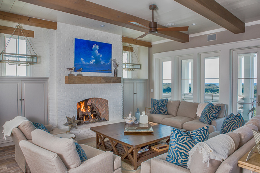 Design ideas for a coastal living room in Miami.