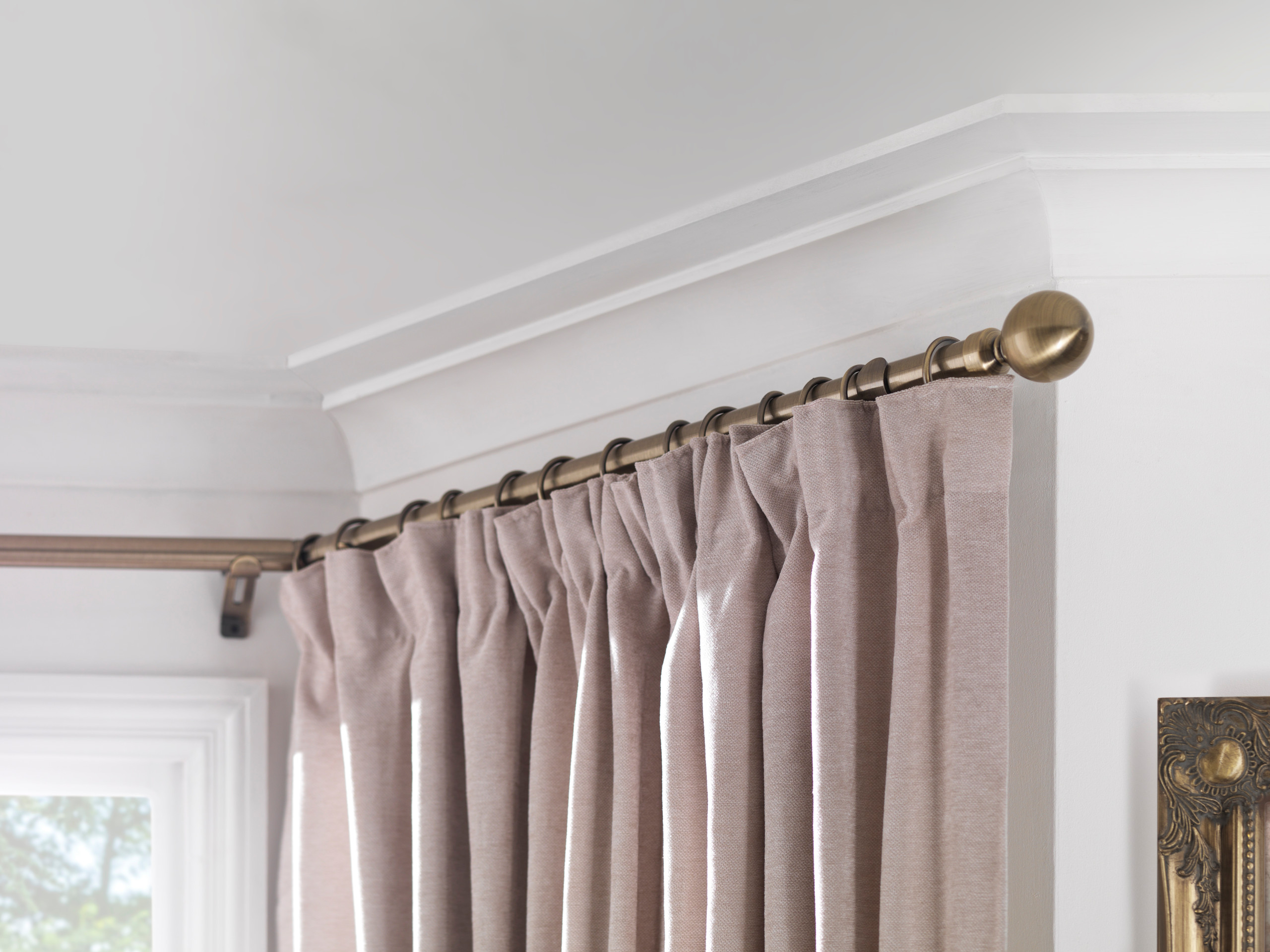 How to Choose and Hang Curtains in a Bay Window   Houzz UK