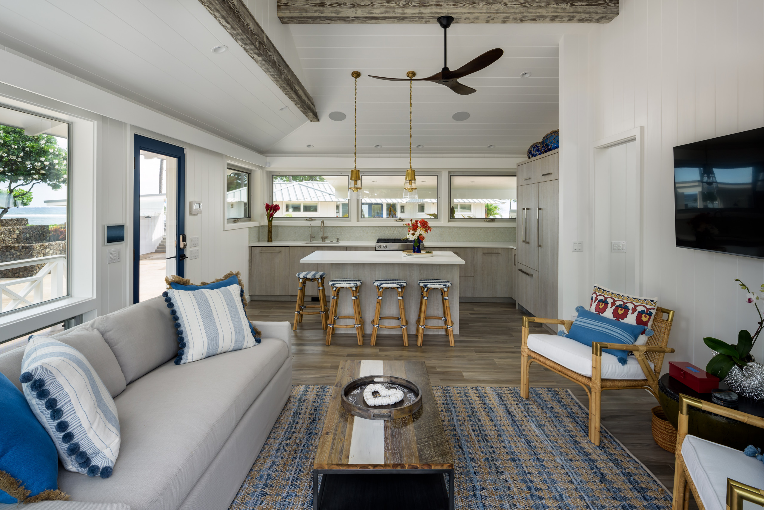 75 Coastal Living Room Ideas You Ll, Small Beach House Living Rooms