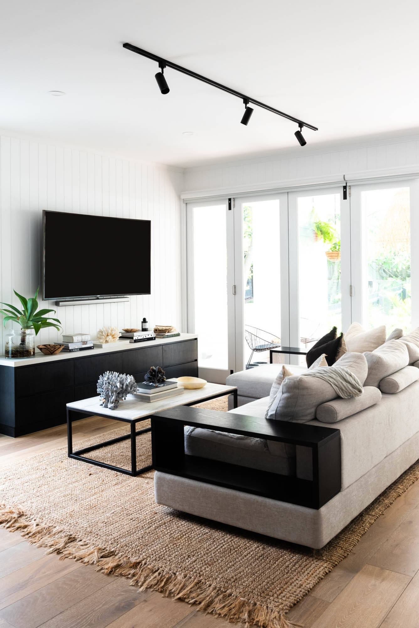 houzz coastal living rooms on 75 Beautiful Coastal Living Room With A Wall Mounted Tv Pictures Ideas May 2021 Houzz