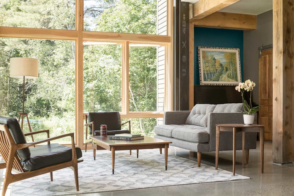 Стильный дизайн: открытая гостиная комната среднего размера в стиле кантри с серыми стенами без камина, телевизора - последний тренд