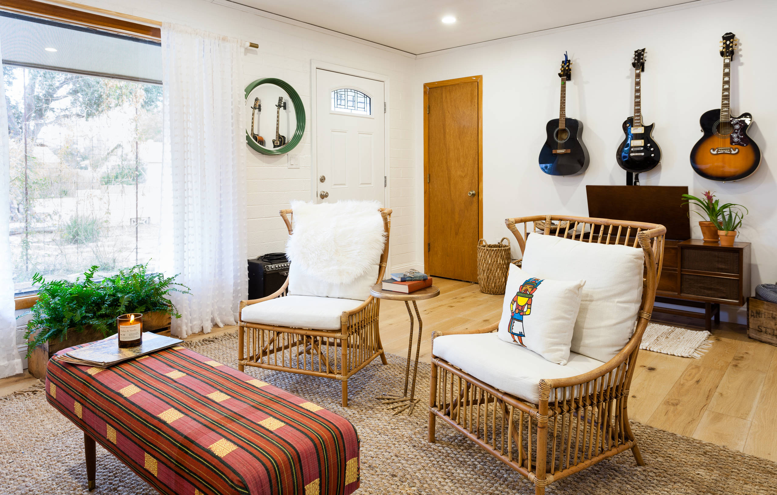 Bohemian Midcentury in the Southwest - Eclectic - Living Room - Phoenix -  by Mackenzie Collier Interiors | Houzz