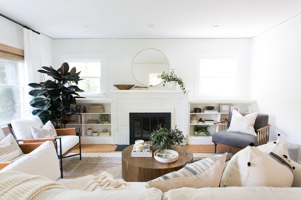 Inspiration for a coastal living room remodel in Sacramento