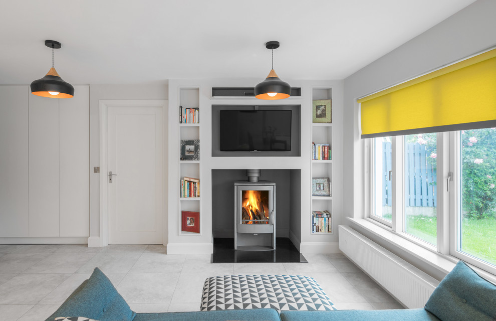 Foto di un soggiorno minimal aperto e di medie dimensioni con pareti bianche e pavimento in marmo