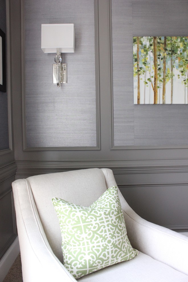 Inspiration för mellanstora klassiska separata vardagsrum, med en hemmabar, grå väggar och heltäckningsmatta