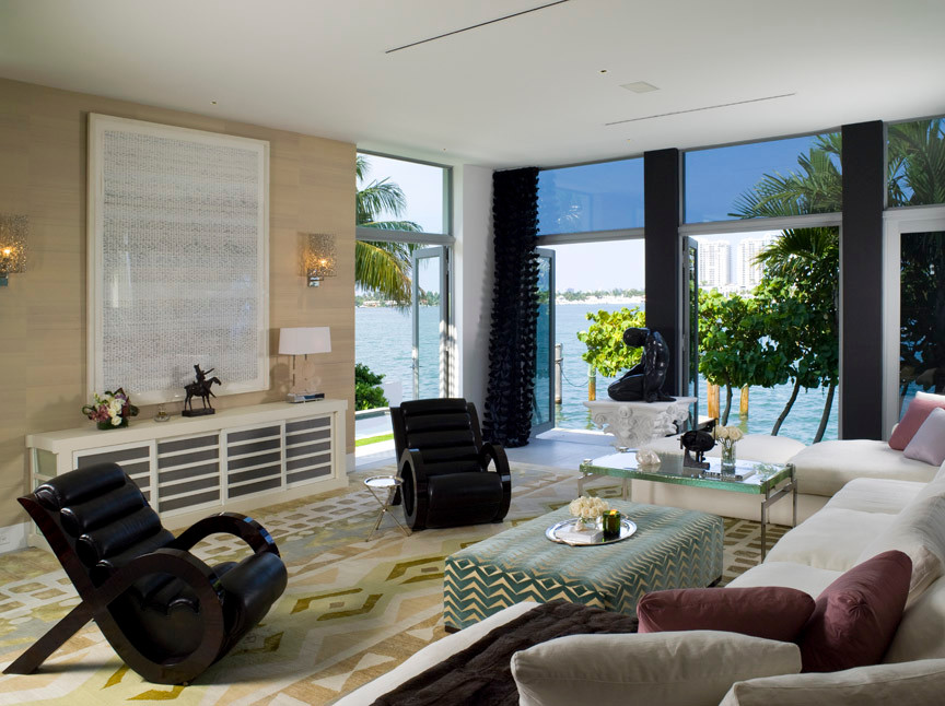 Design ideas for a contemporary living room in Miami.