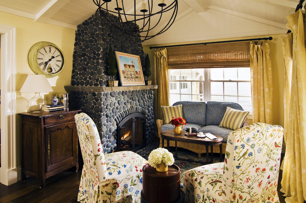 Elegant living room photo in San Francisco