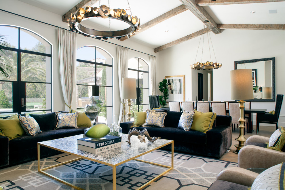 Immagine di un soggiorno design di medie dimensioni e aperto con sala formale, pareti bianche, parquet scuro e pavimento marrone