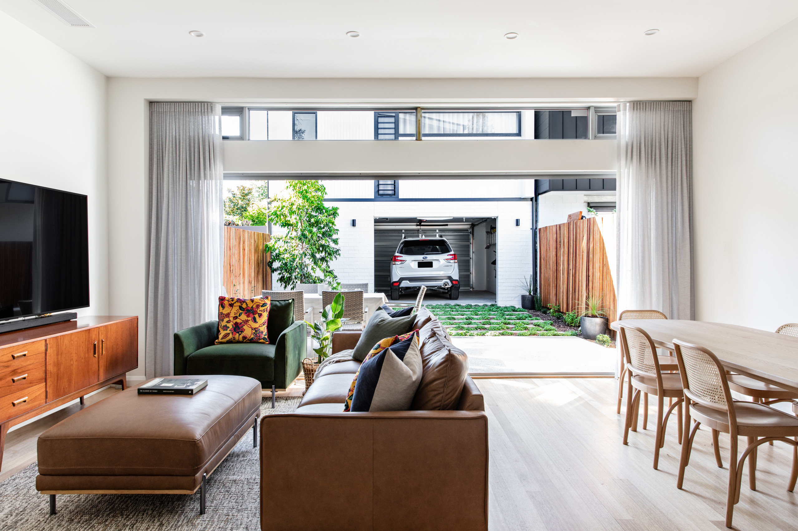 18 Beautiful Living Room Ideas & Designs   October 18   Houzz AU