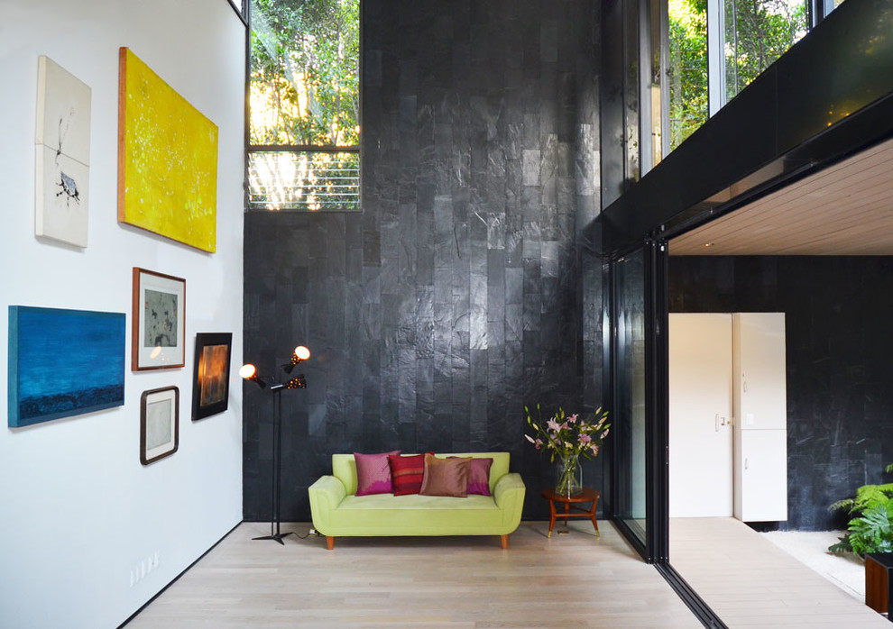 This is an example of a modern living room in Mexico City.
